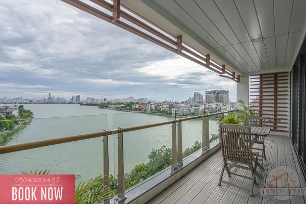 Spacious lake view 3 bedroom apartment for rent on Xuan Dieu street, Tay Ho 7