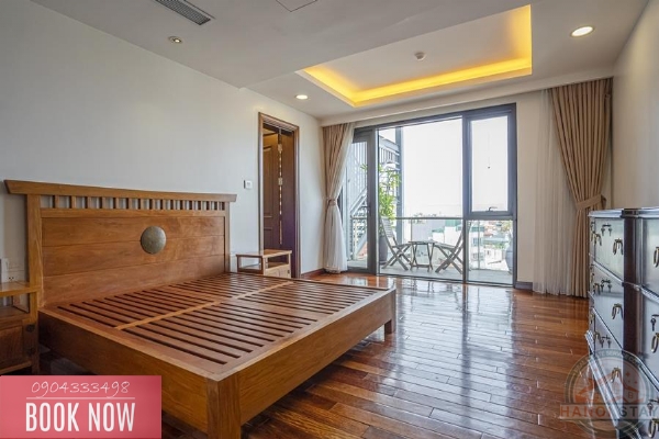 Spacious lake view 3 bedroom apartment for rent on Xuan Dieu street, Tay Ho 15