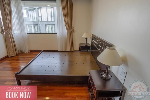 Spacious lake view 3 bedroom apartment for rent on Xuan Dieu street, Tay Ho 22