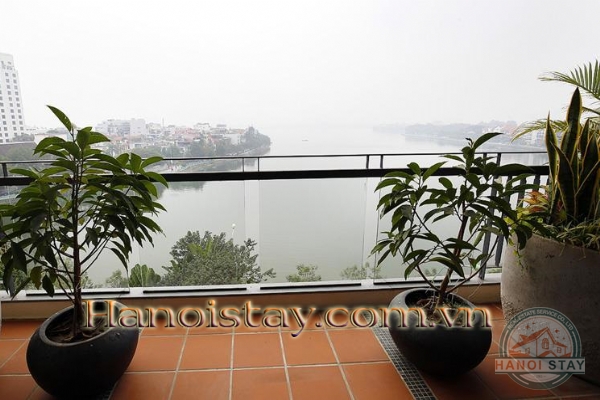 *Spacious Lake View 4 Bedroom Flat for rent in Xuan Dieu street, Tay Ho* 4