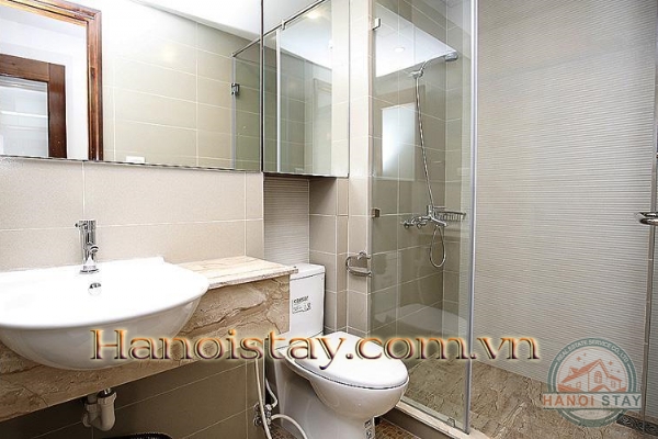 *Spacious Lake View 4 Bedroom Flat for rent in Xuan Dieu street, Tay Ho* 10