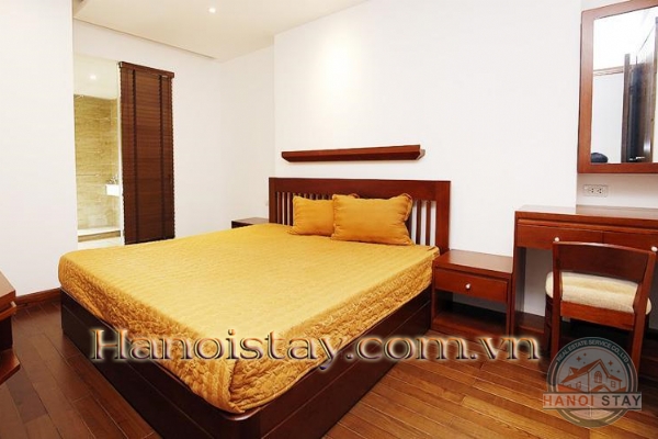 *Spacious Lake View 4 Bedroom Flat for rent in Xuan Dieu street, Tay Ho* 17