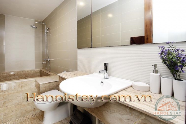 *Spacious Lake View 4 Bedroom Flat for rent in Xuan Dieu street, Tay Ho* 22