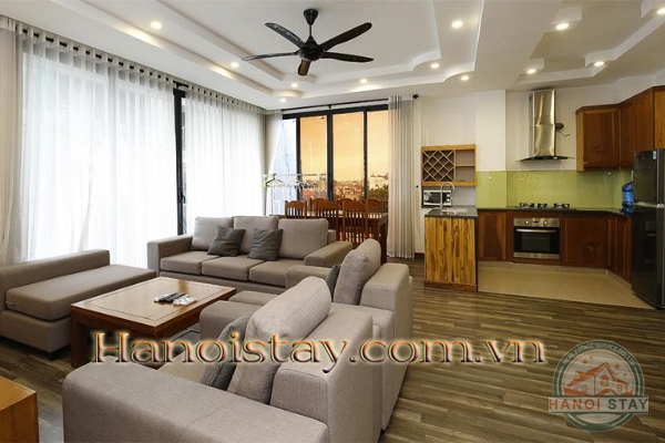 *Spacious Lake View Three Bedroom Property For Rent in Tay Ho District, Good Price* 3