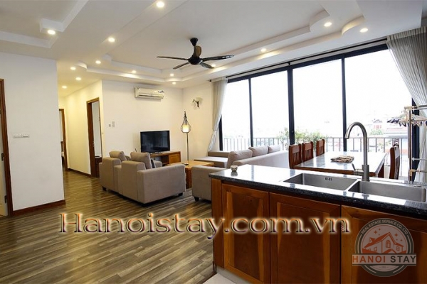 *Spacious Lake View Three Bedroom Property For Rent in Tay Ho District, Good Price* 5