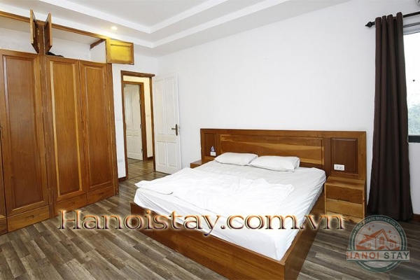 *Spacious Lake View Three Bedroom Property For Rent in Tay Ho District, Good Price* 9