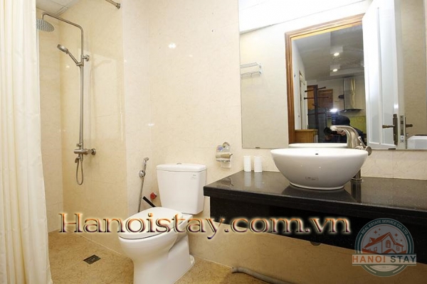*Spacious Lake View Three Bedroom Property For Rent in Tay Ho District, Good Price* 14