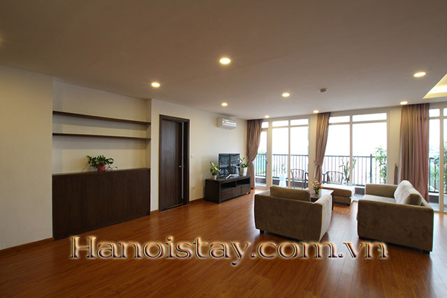 *Spacious Modern 3 Bedroom Property Rental in Tu Hoa str., Tay Ho, Only 400 steps to the Lake* 20