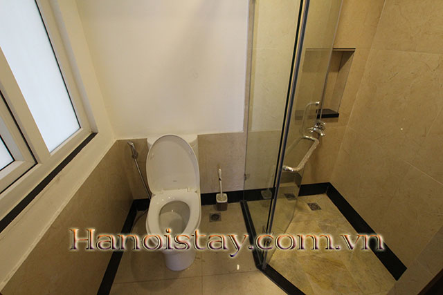 *Spacious Modern 3 Bedroom Property Rental in Tu Hoa str., Tay Ho, Only 400 steps to the Lake* 4