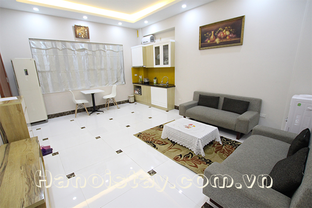 Spacious One bedroom Apartment Rental in Doi Can street, Ba dinh 2