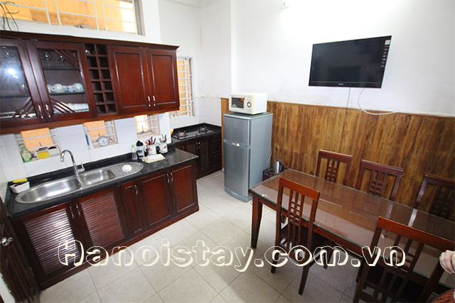Spacious One bedroom Apartment Rental in Truc Bach Area, Ba Dinh 4