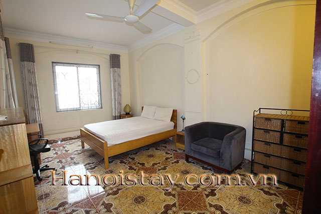 Spacious One Bedroom Apartment Rental in Truc Bach area, Ba Dinh 3