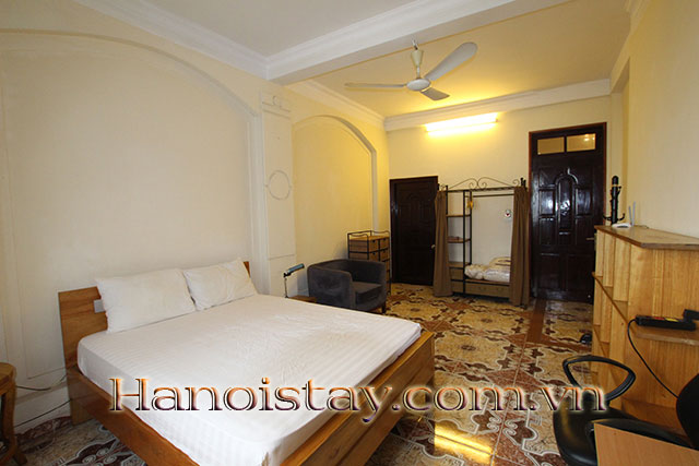 Spacious One Bedroom Apartment Rental in Truc Bach area, Ba Dinh 4