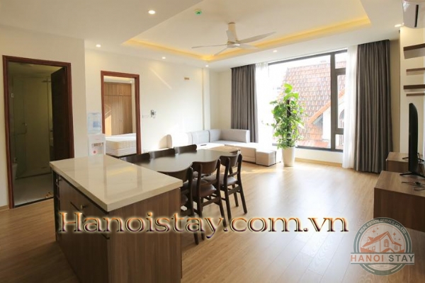*Spacious Premier Two Bedroom Property For rent in Xuan Dieu Street, Tay Ho* 3