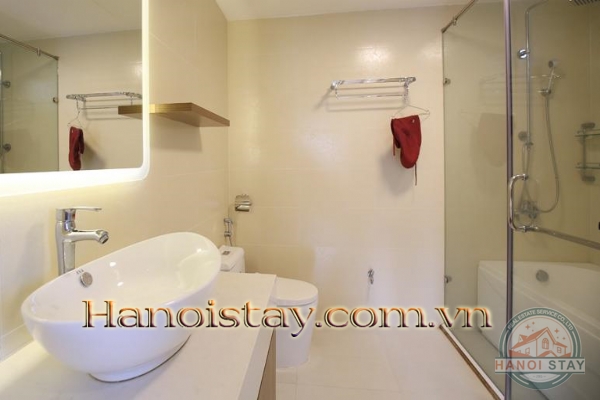 *Spacious Premier Two Bedroom Property For rent in Xuan Dieu Street, Tay Ho* 14