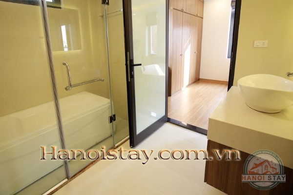 *Spacious Premier Two Bedroom Property For rent in Xuan Dieu Street, Tay Ho* 17