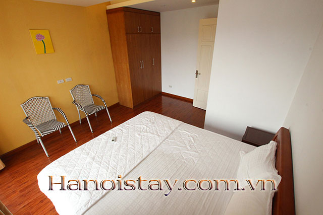 Spacious rental two bedroom apartment in Au Co str, Tay Ho, Full services, Elevator 3