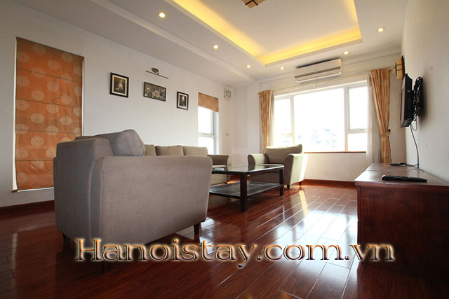 Spacious rental two bedroom apartment in Au Co str, Tay Ho, Full services, Elevator 2