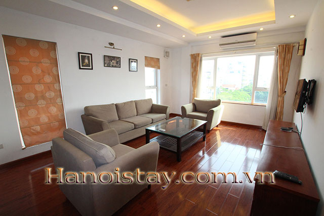 Spacious rental two bedroom apartment in Au Co str, Tay Ho, Full services, Elevator 3