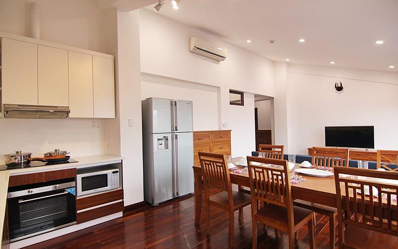 Spacious rental two bedroom apartment in Tay Ho st, full furnished, Reasonable price 6