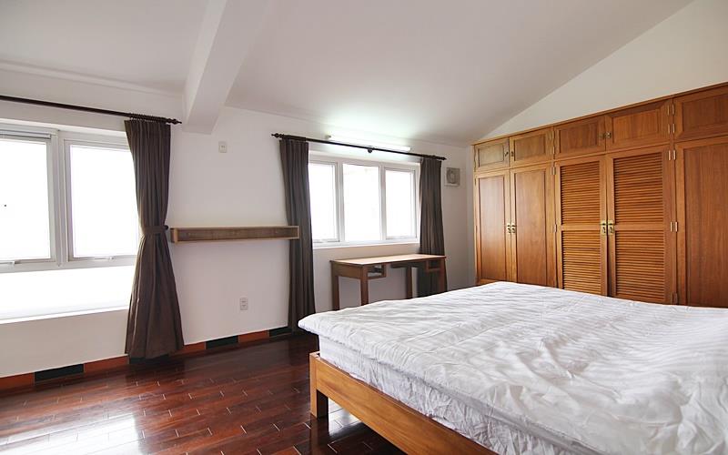 Spacious rental two bedroom apartment in Tay Ho st, full furnished, Reasonable price 7