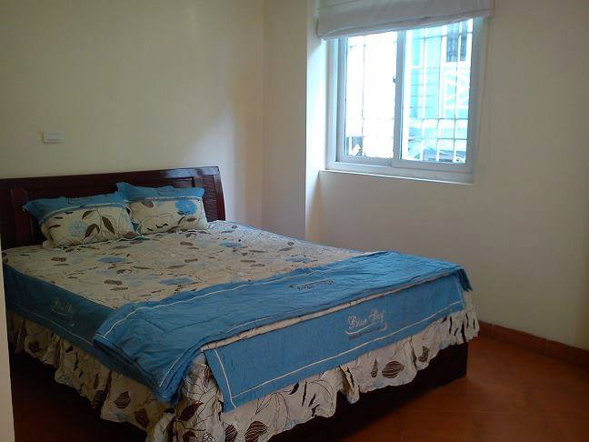 Spacious serviced apartment in Hai Ba Trung district 1