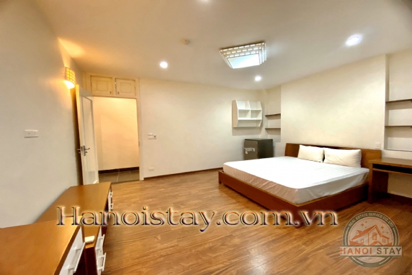 Spacious Three Bedroom Apartment Rental In Quang An Str, Tay Ho, Panorama Lake View 5