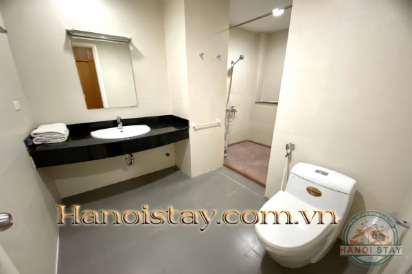 Spacious Three Bedroom Apartment Rental In Quang An Str, Tay Ho, Panorama Lake View 10