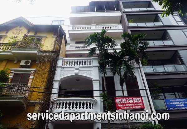 Spacious Three bedroom House for rent in Dang Thai Mai, Tay Ho, Car Access & Lakeview 1