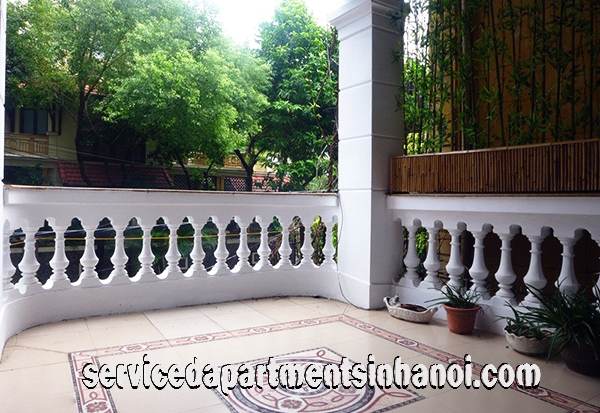 Spacious Three bedroom House for rent in Dang Thai Mai, Tay Ho, Car Access & Lakeview 13