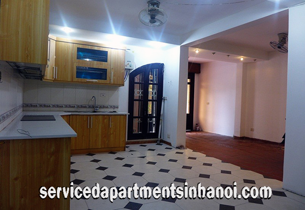 Spacious Three bedroom House for rent in Dang Thai Mai, Tay Ho, Car Access & Lakeview 6