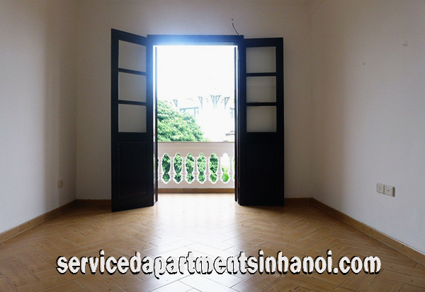 Spacious Three bedroom House for rent in Dang Thai Mai, Tay Ho, Car Access & Lakeview 8