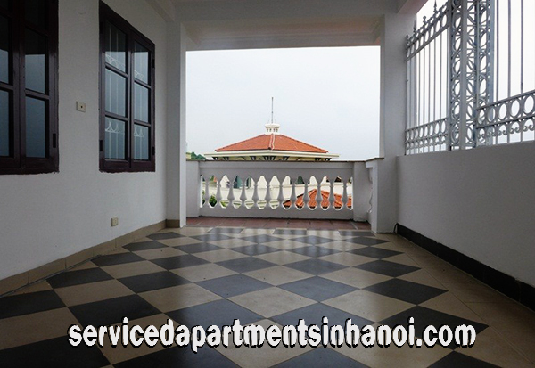 Spacious Three bedroom House for rent in Dang Thai Mai, Tay Ho, Car Access & Lakeview 17