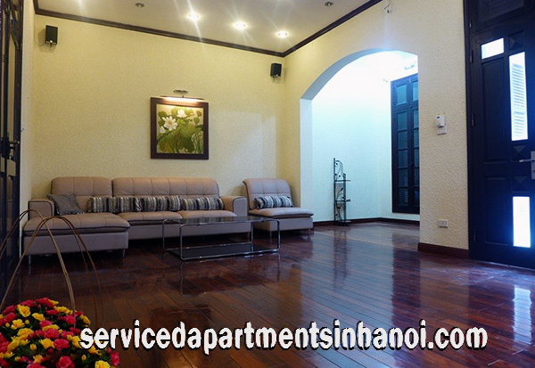 Spacious Three bedroom House for rent in Dang Thai Mai, Tay Ho, Car Access & Lakeview 4