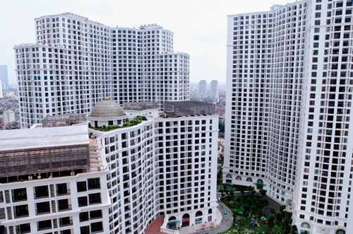 Spacious Two bedroom apartment for rent in R2, Vinhomes Royal City 10