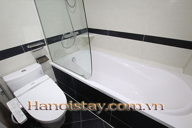 Spacious Two Bedroom Apartment Rental in Xuan Dieu str, Tay Ho 13