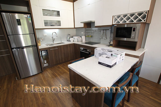 Spacious Two Bedroom Apartment Rental in Xuan Dieu str, Tay Ho 4