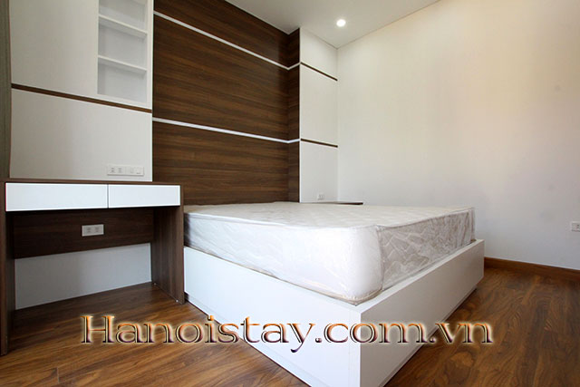 Spacious Two Bedroom Apartment Rental in Xuan Dieu str, Tay Ho 8