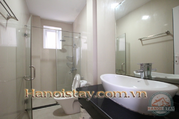 Spacious Two Bedroom Property For rent in Tu Hoa street, Tay Ho, Affordable Price 9