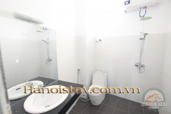 *Spacious Two Bedroom Property for Rent near Water Park, Tay Ho* 1