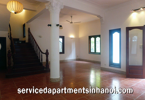 Spacious Villa for rent in To Ngoc Van street, Tay Ho Big Courtyard 3