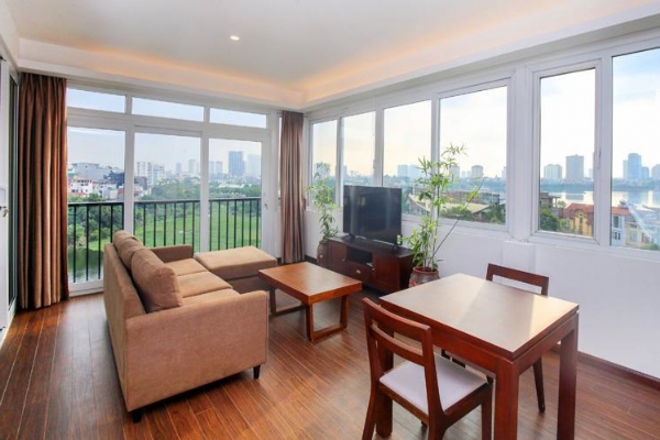 *Spectacular Lake View Apartment for Rent in To Ngoc Van Street, Tay Ho*