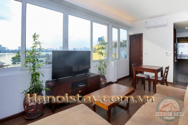 *Spectacular Lake View Apartment for Rent in To Ngoc Van Street, Tay Ho* 2