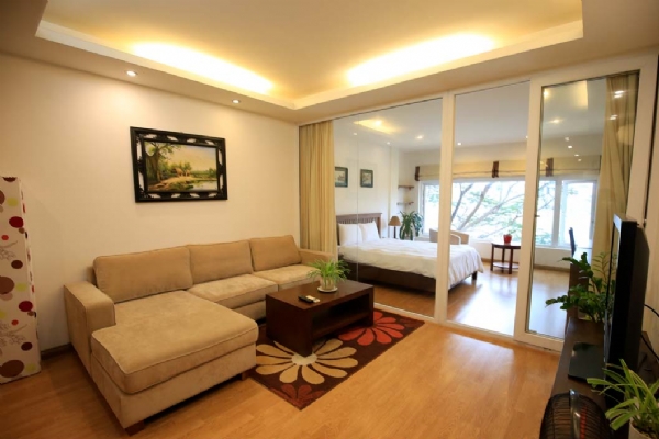 *Spectacular Lake View Property Rental in Pham Huy Thong street, Ba Dinh, Near Lotte Center*