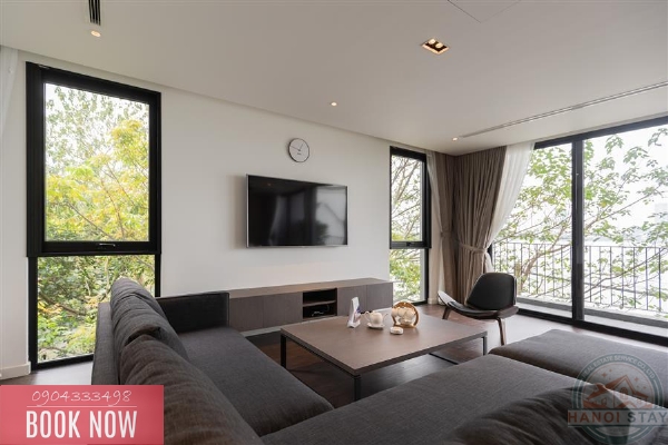 Spectacular Lakeview 04 Bedroom Apartment in Quang Khanh, Tay Ho 6