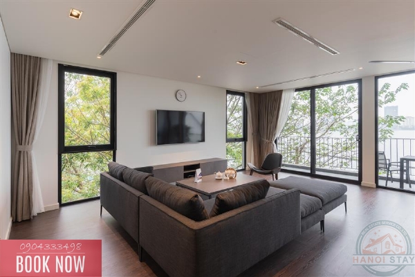 Spectacular Lakeview 04 Bedroom Apartment in Quang Khanh, Tay Ho 8