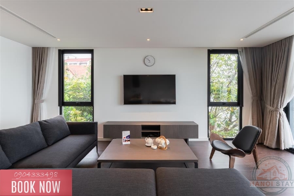 Spectacular Lakeview 04 Bedroom Apartment in Quang Khanh, Tay Ho 10