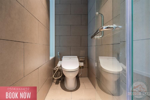 Spectacular Lakeview 04 Bedroom Apartment in Quang Khanh, Tay Ho 32