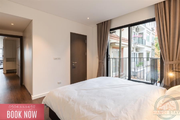 Spectacular Lakeview 04 Bedroom Apartment in Quang Khanh, Tay Ho 39