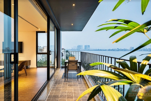 Spectacular Lakeview 04 Bedroom Apartment 6